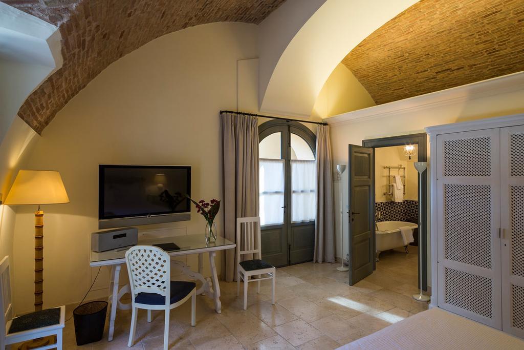 Palazzo Margherita Bernalda Buitenkant foto